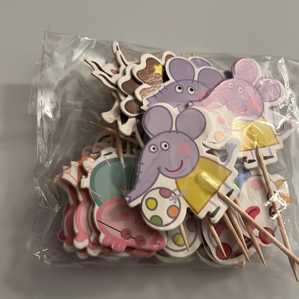 🎉New🎉Peppa Pig Birthday Cake or Cupcake Toppers🎉 - Picture 6 of 7